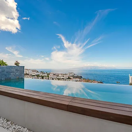 Apartment Aquasuites Luxury Penthouse A03